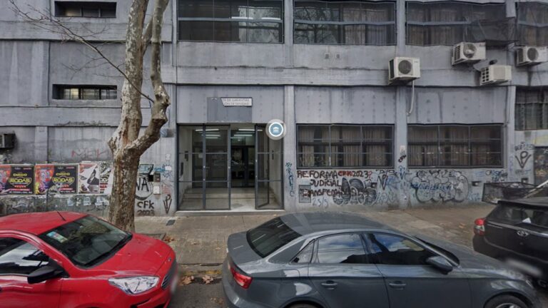 Grave ataque a la independencia judicial en San Martín: irrumpieron armados en el despacho de un juez