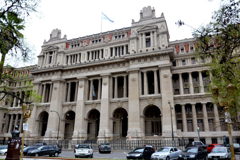 Extradición pasiva: la Corte Suprema definió la aplicación del Código Procesal Penal Federal